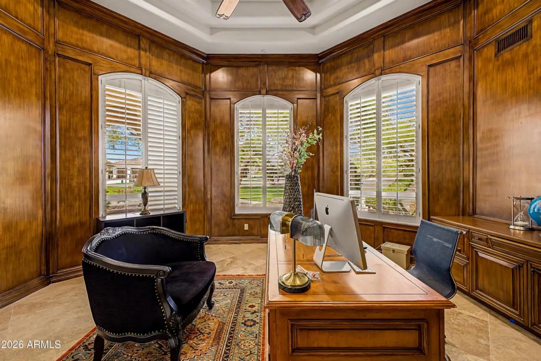 Real Estate Picture 3