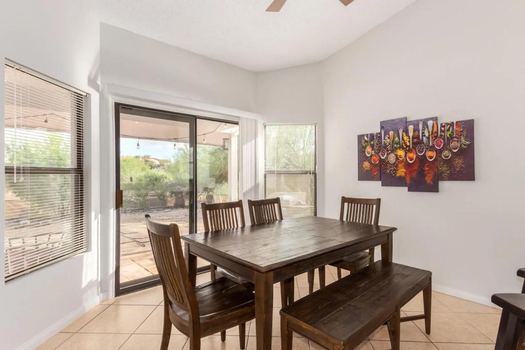 Real Estate Picture 7