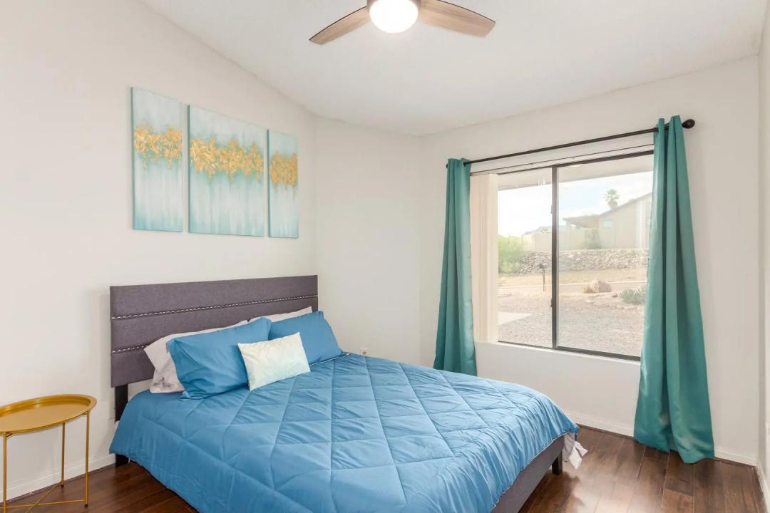 Real Estate Picture 11