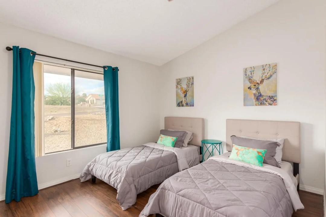 Real Estate Picture 13