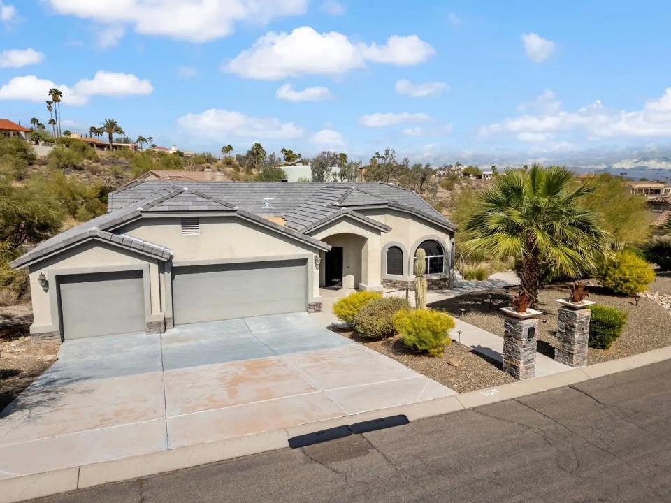 Real Estate Picture 2