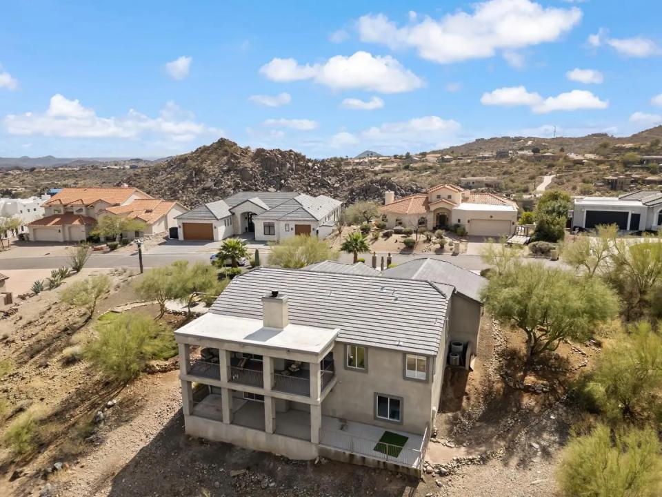 Real Estate Picture 5