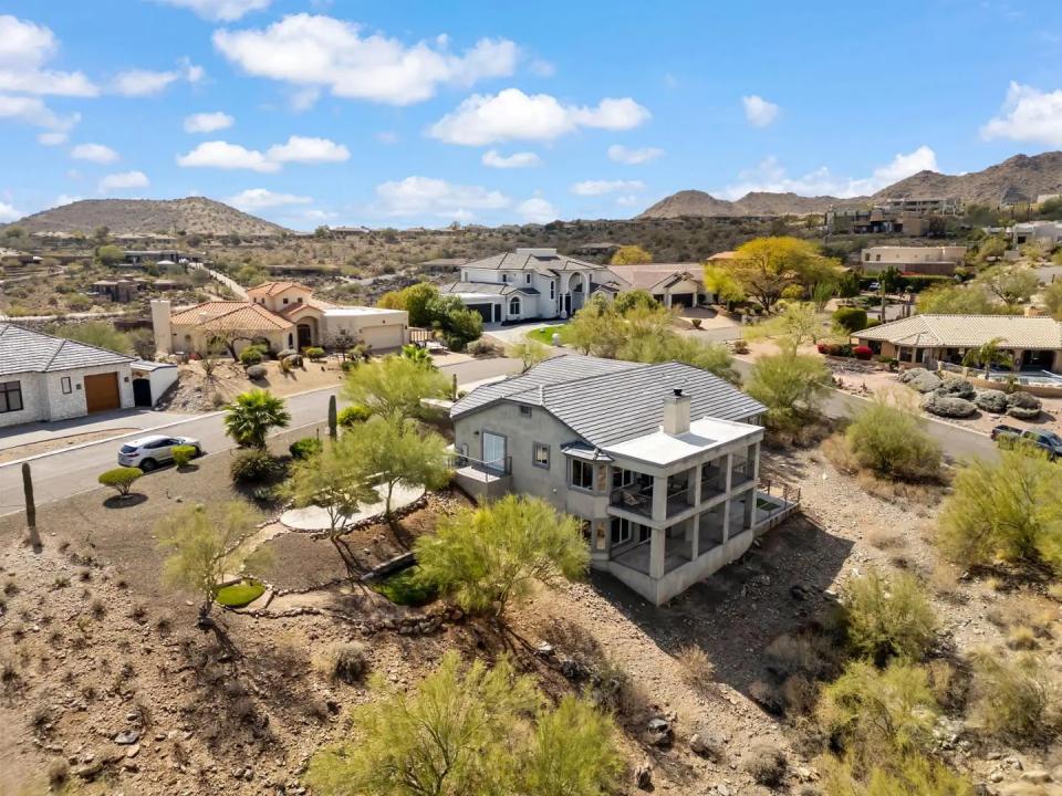 Real Estate Picture 6