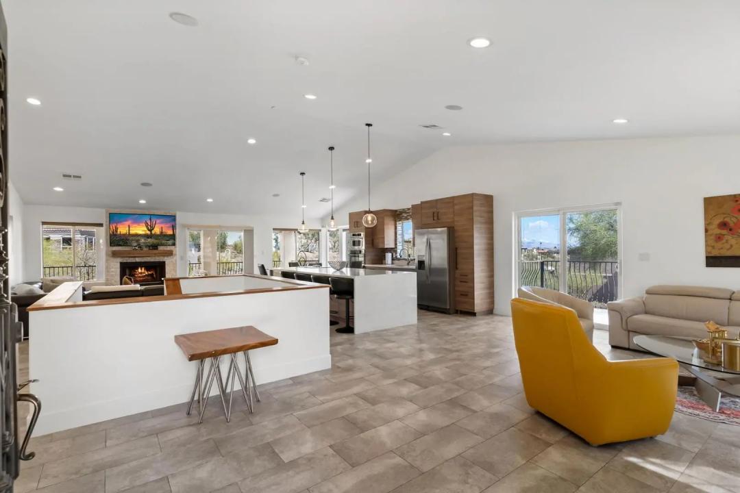 Real Estate Picture 13