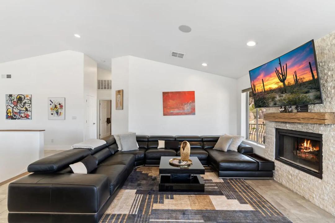 Real Estate Picture 16