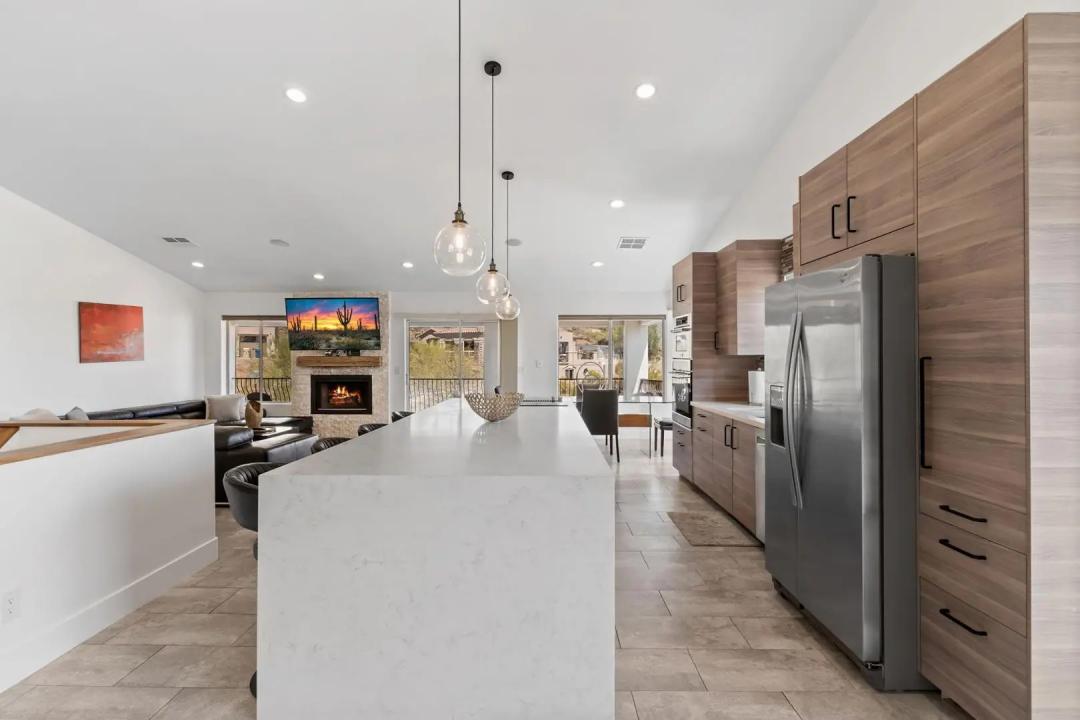 Real Estate Picture 18