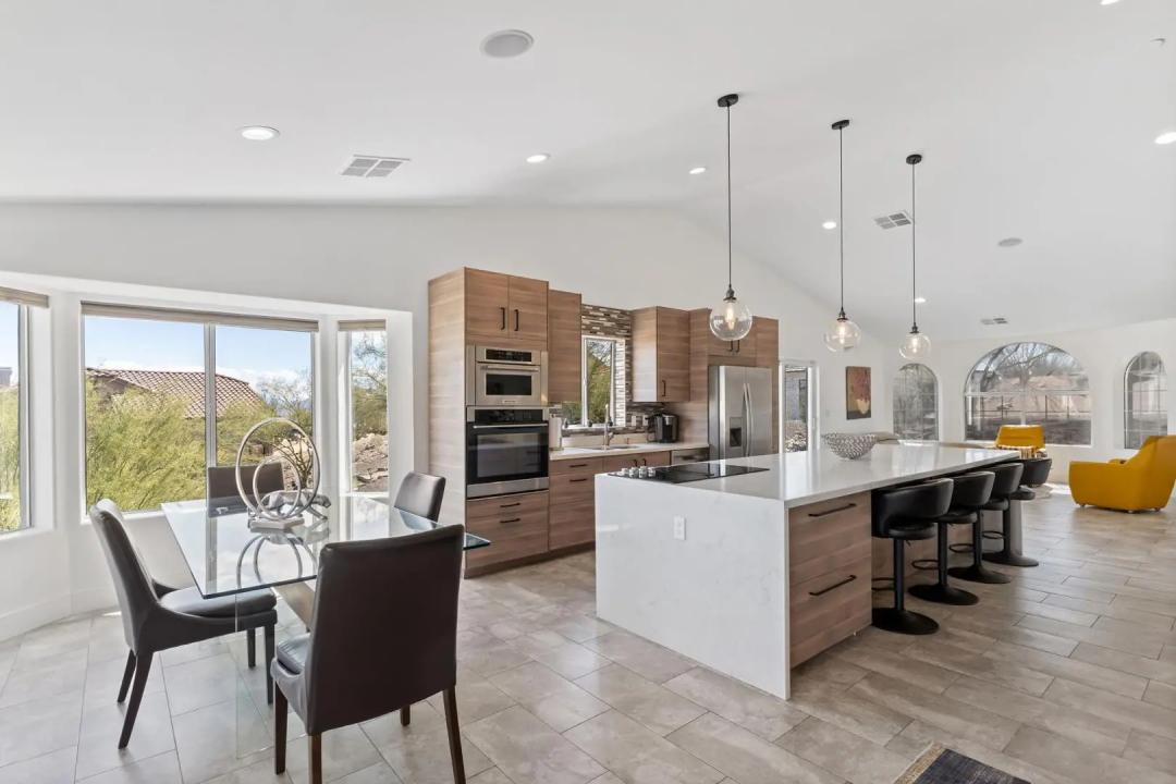 Real Estate Picture 23