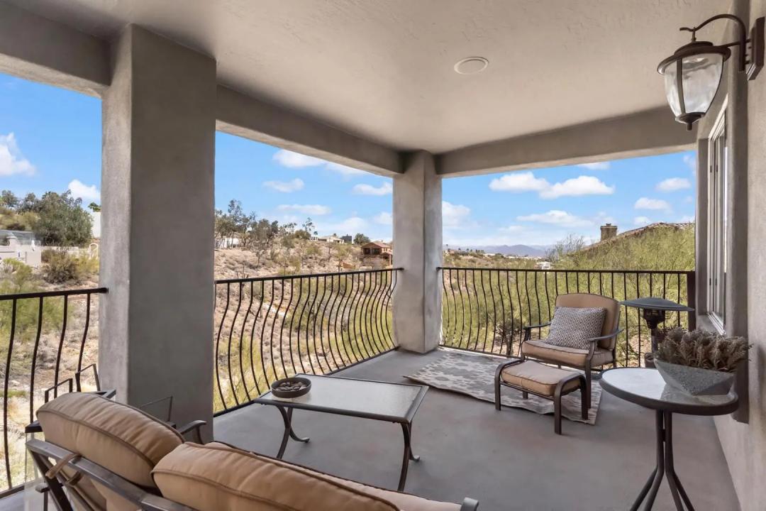 Real Estate Picture 50