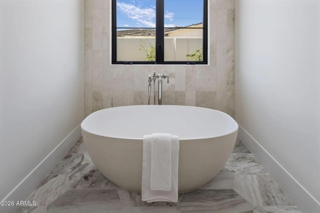 Real Estate Picture 26