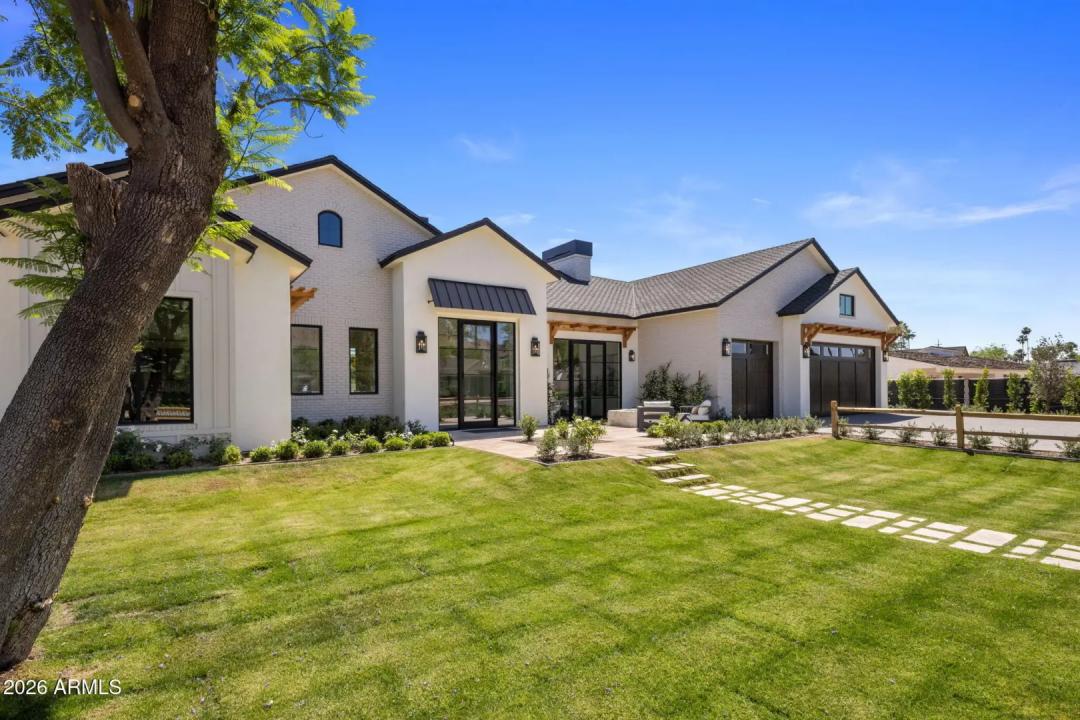 Real Estate Picture 2