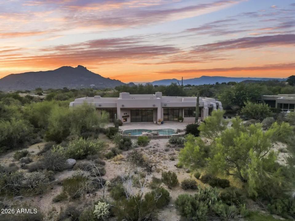 Real Estate Picture 6