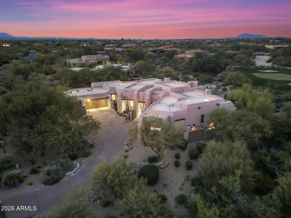 Real Estate Picture 7