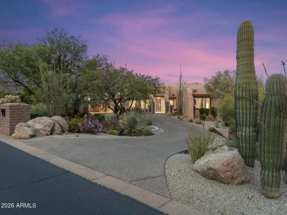 Real Estate Picture 11