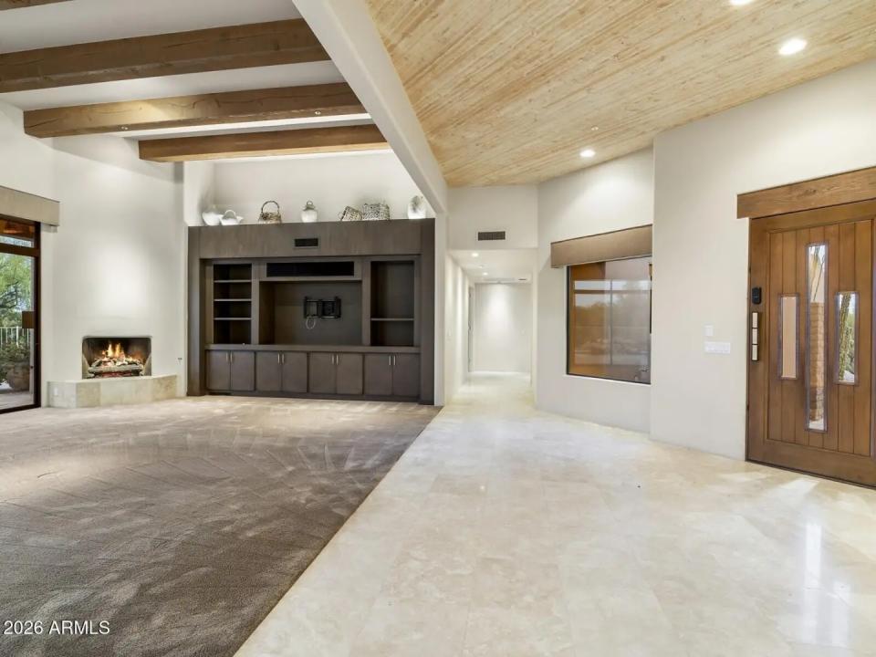 Real Estate Picture 22