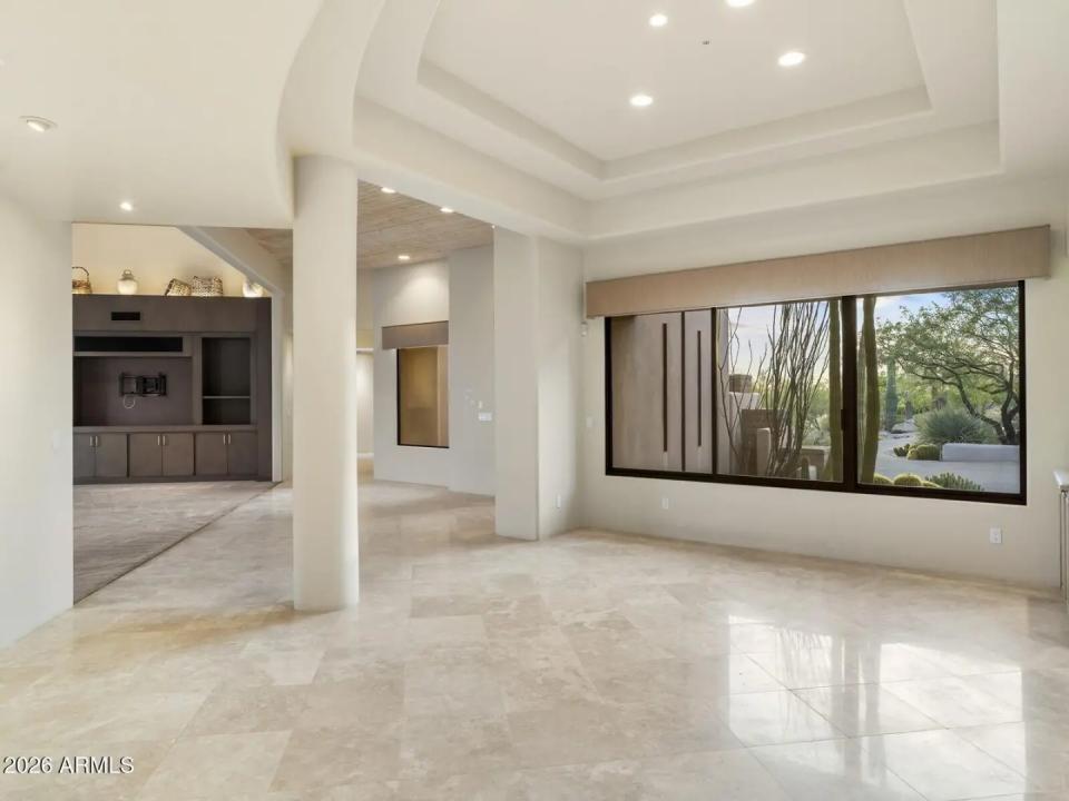 Real Estate Picture 23