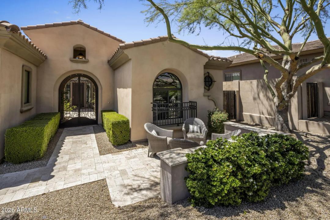 Real Estate Picture 50