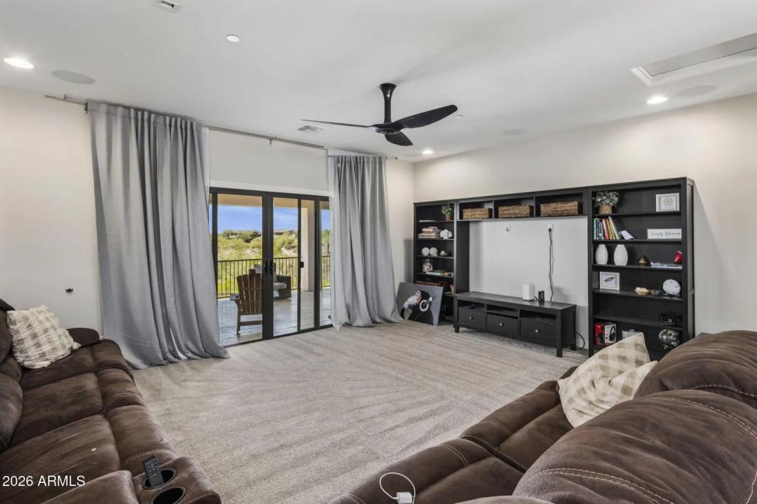Real Estate Picture 37