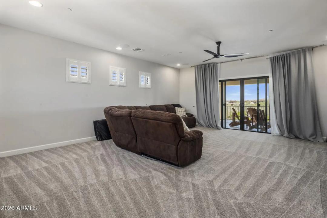 Real Estate Picture 38