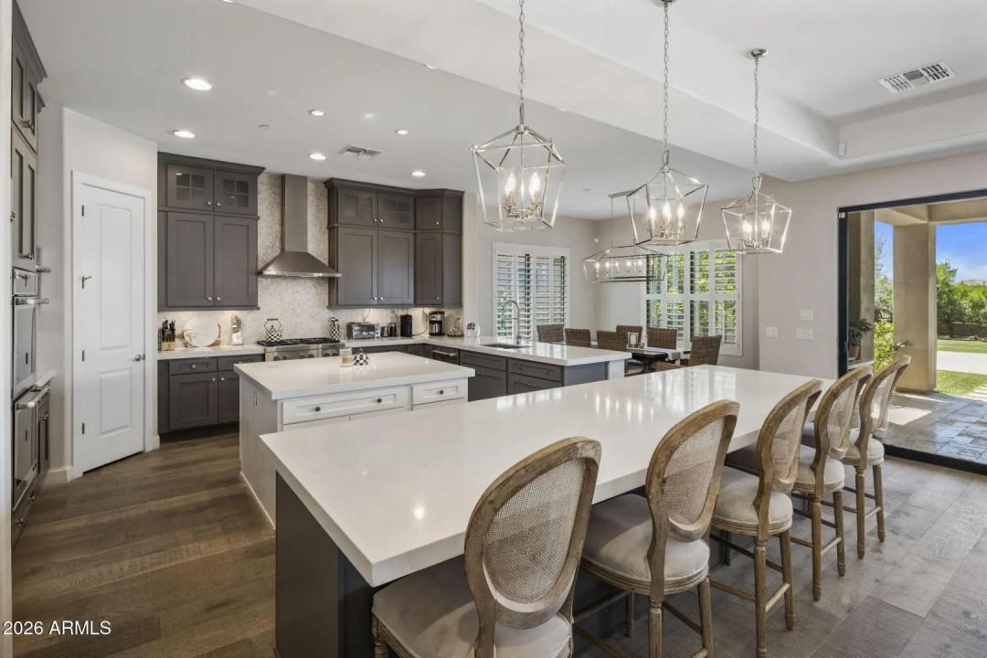 Real Estate Picture 2
