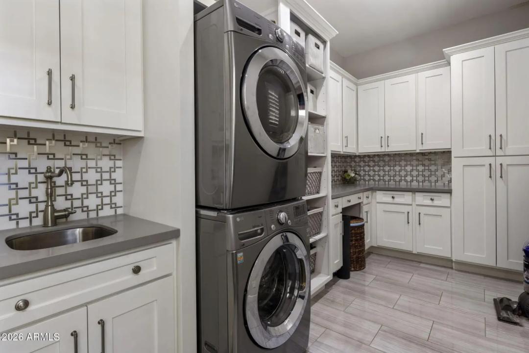 Real Estate Picture 30