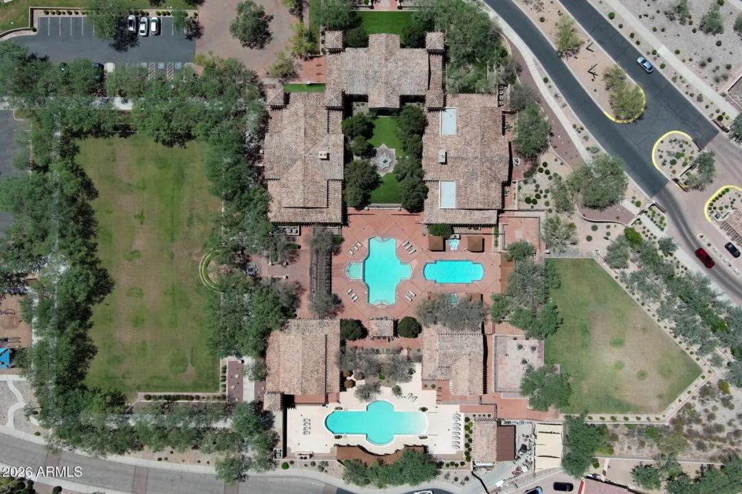 Real Estate Picture 58