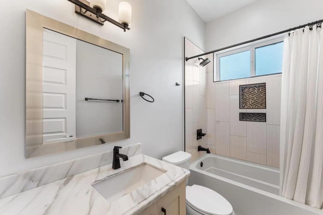 Real Estate Picture 20