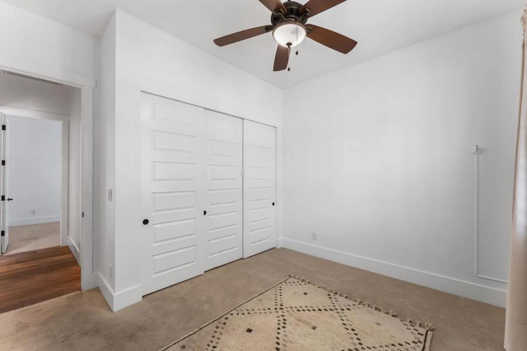 Real Estate Picture 22