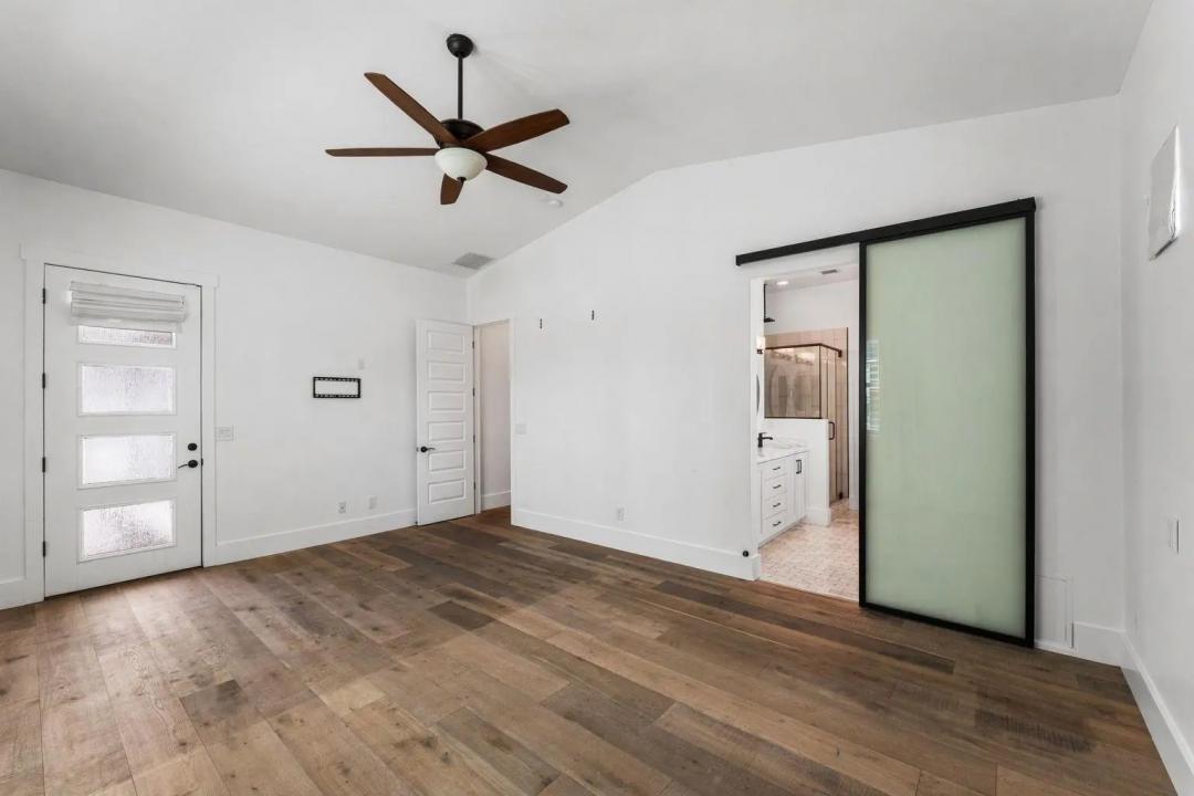 Real Estate Picture 28