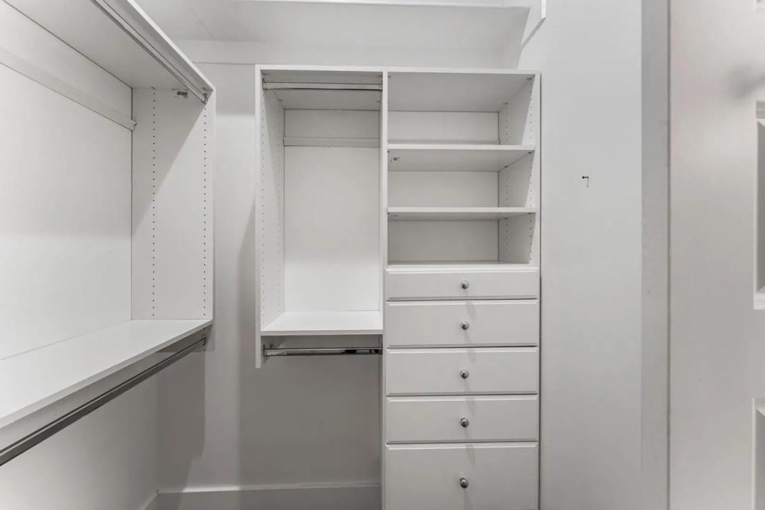 Real Estate Picture 38