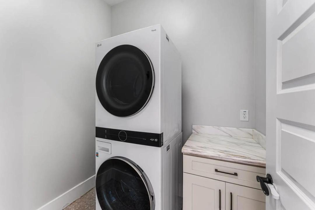 Real Estate Picture 39