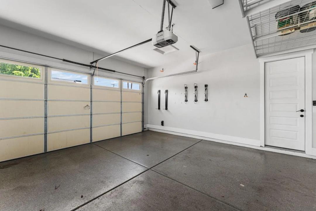 Real Estate Picture 44