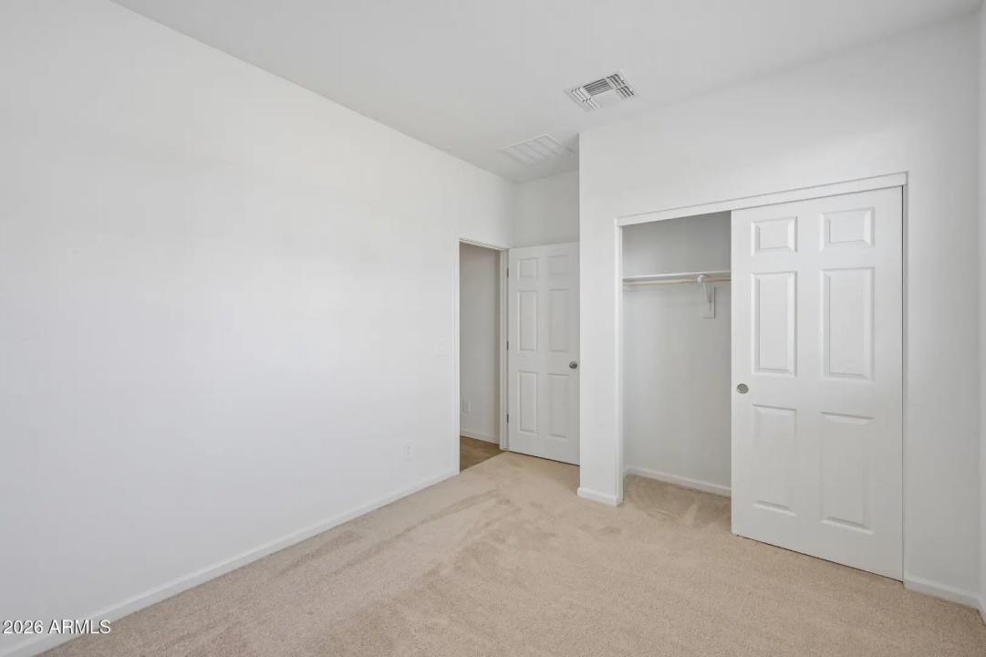 Real Estate Picture 24