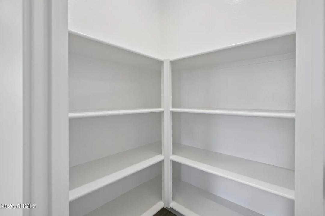 Real Estate Picture 25