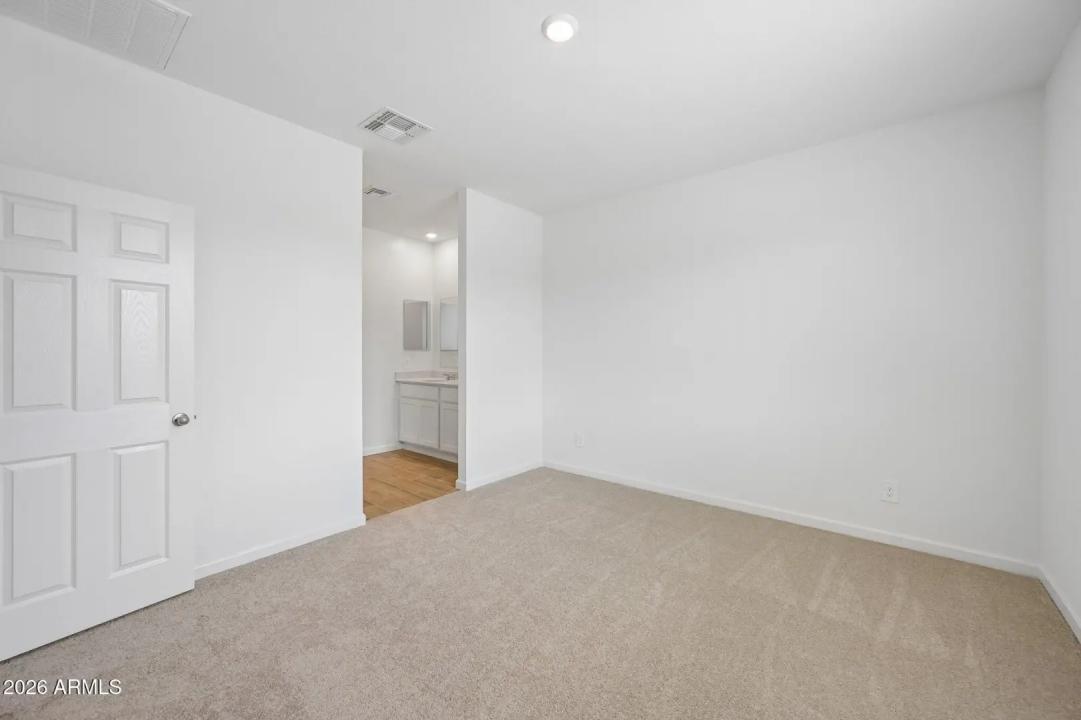 Real Estate Picture 27