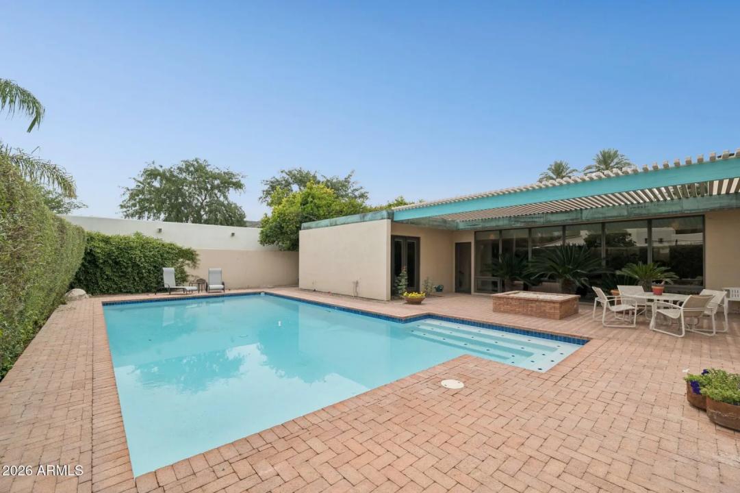 Real Estate Picture 44