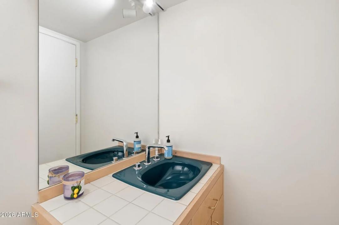 Real Estate Picture 38