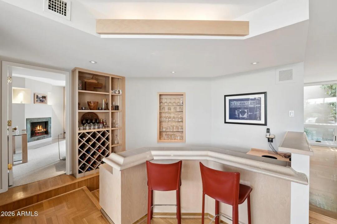 Real Estate Picture 12