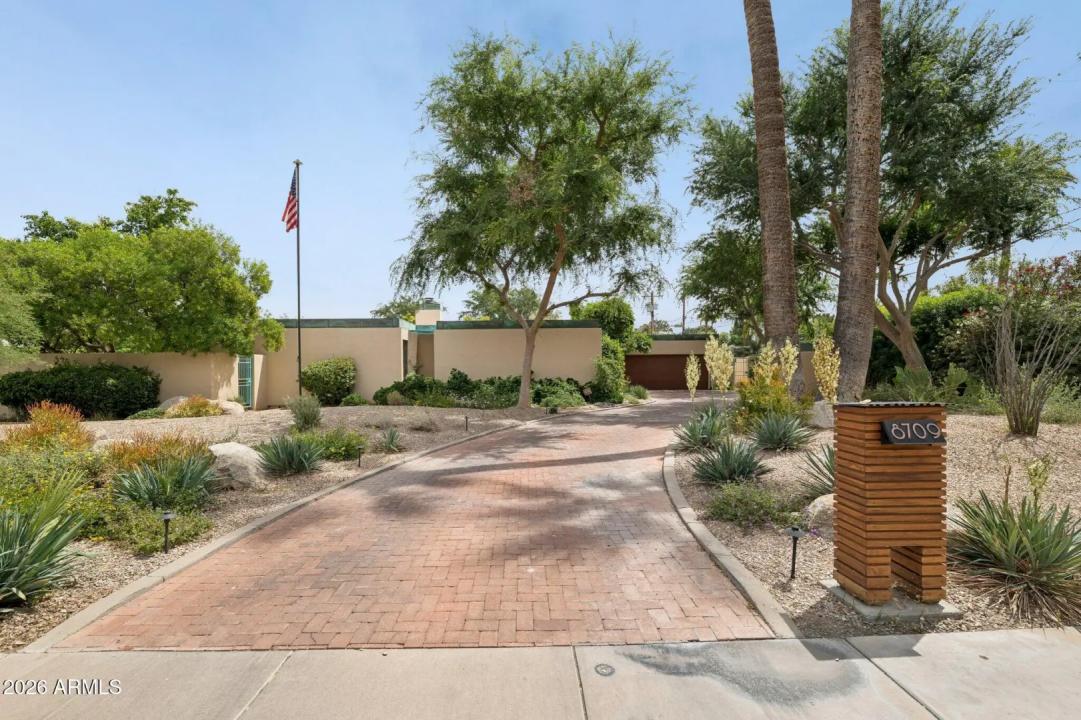 Real Estate Picture 1