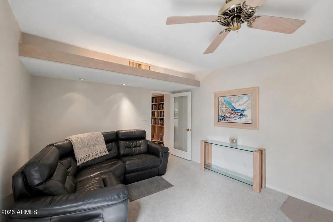 Real Estate Picture 23