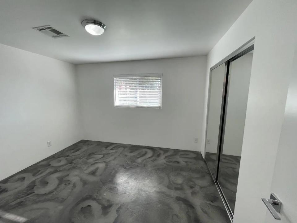 Real Estate Picture 6