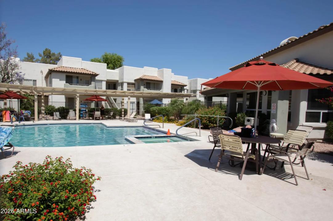 Real Estate Picture 16