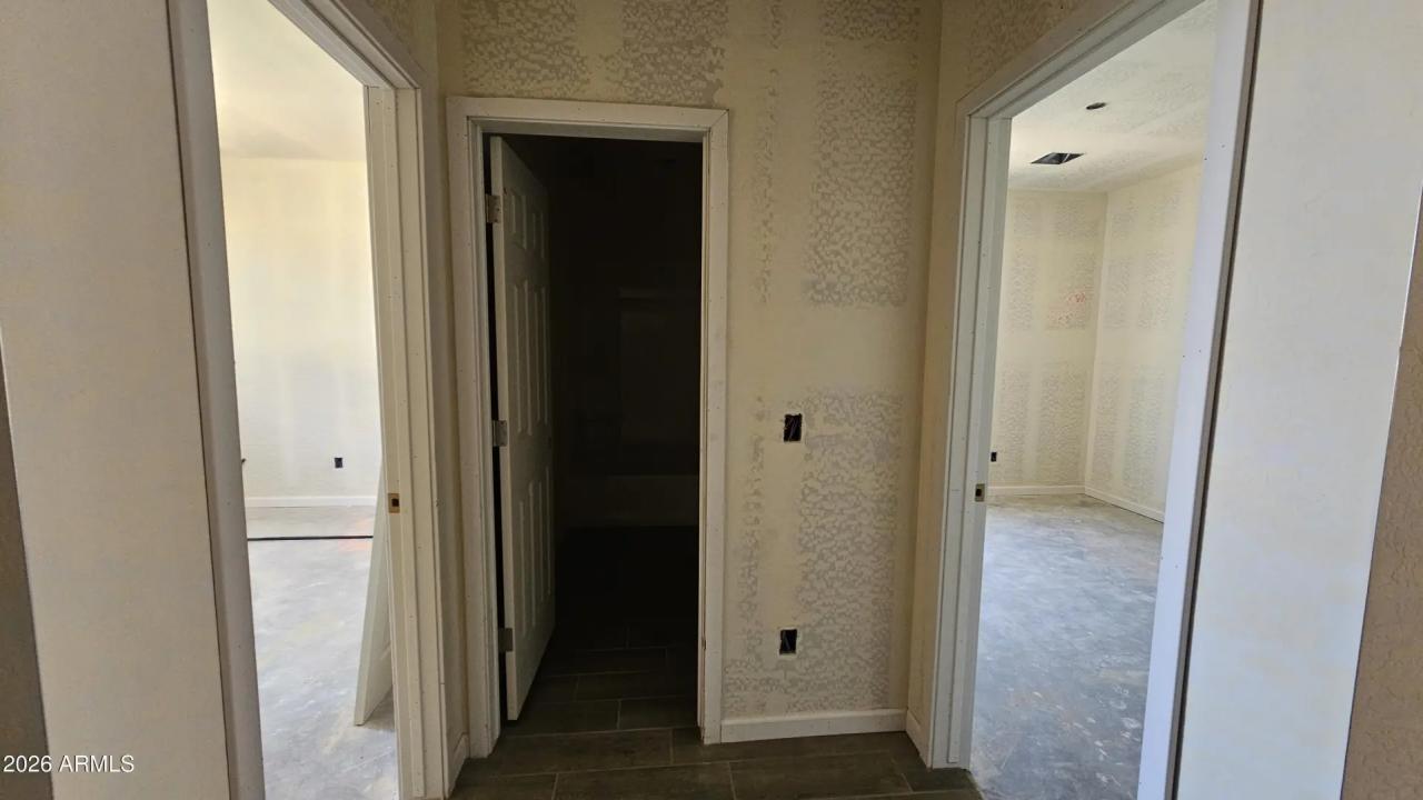 Real Estate Picture 7