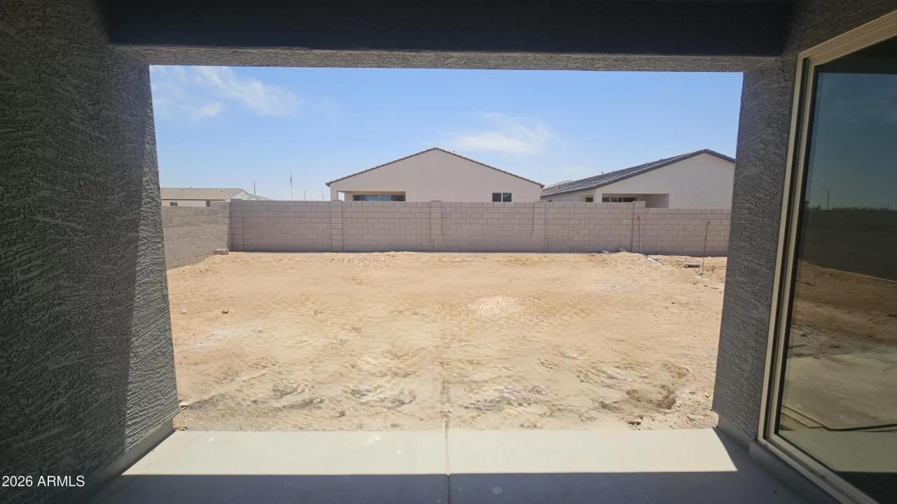 Real Estate Picture 8