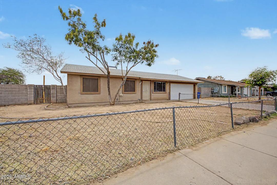 Real Estate Picture 3