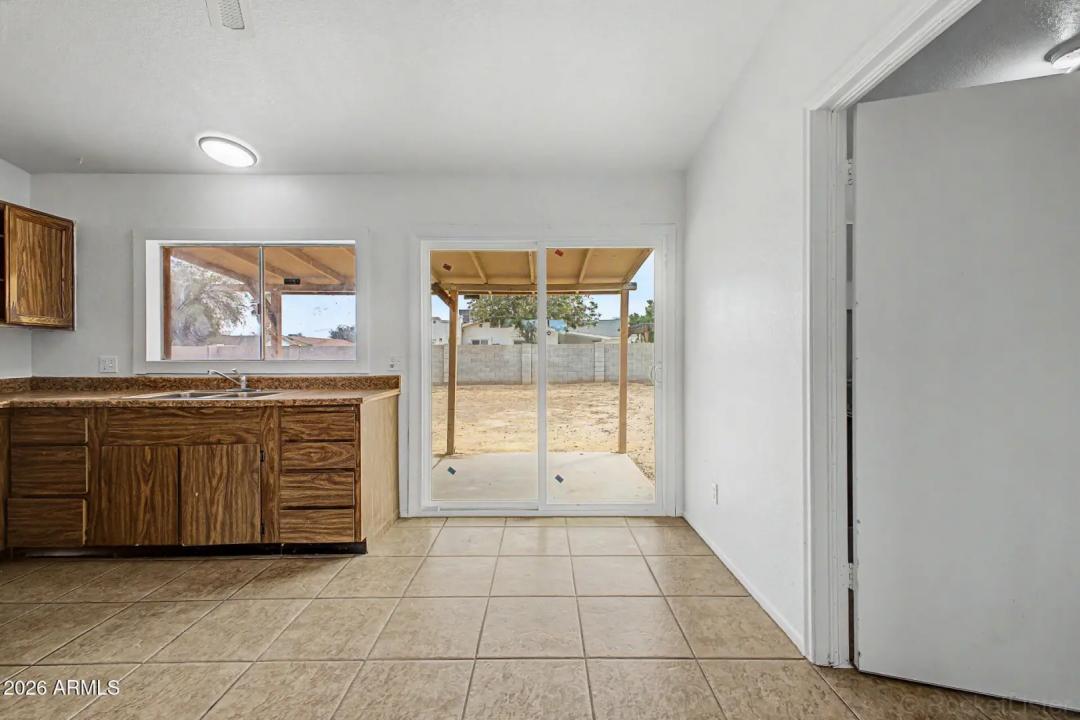 Real Estate Picture 6