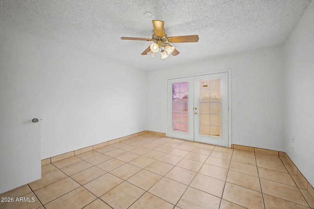 Real Estate Picture 9