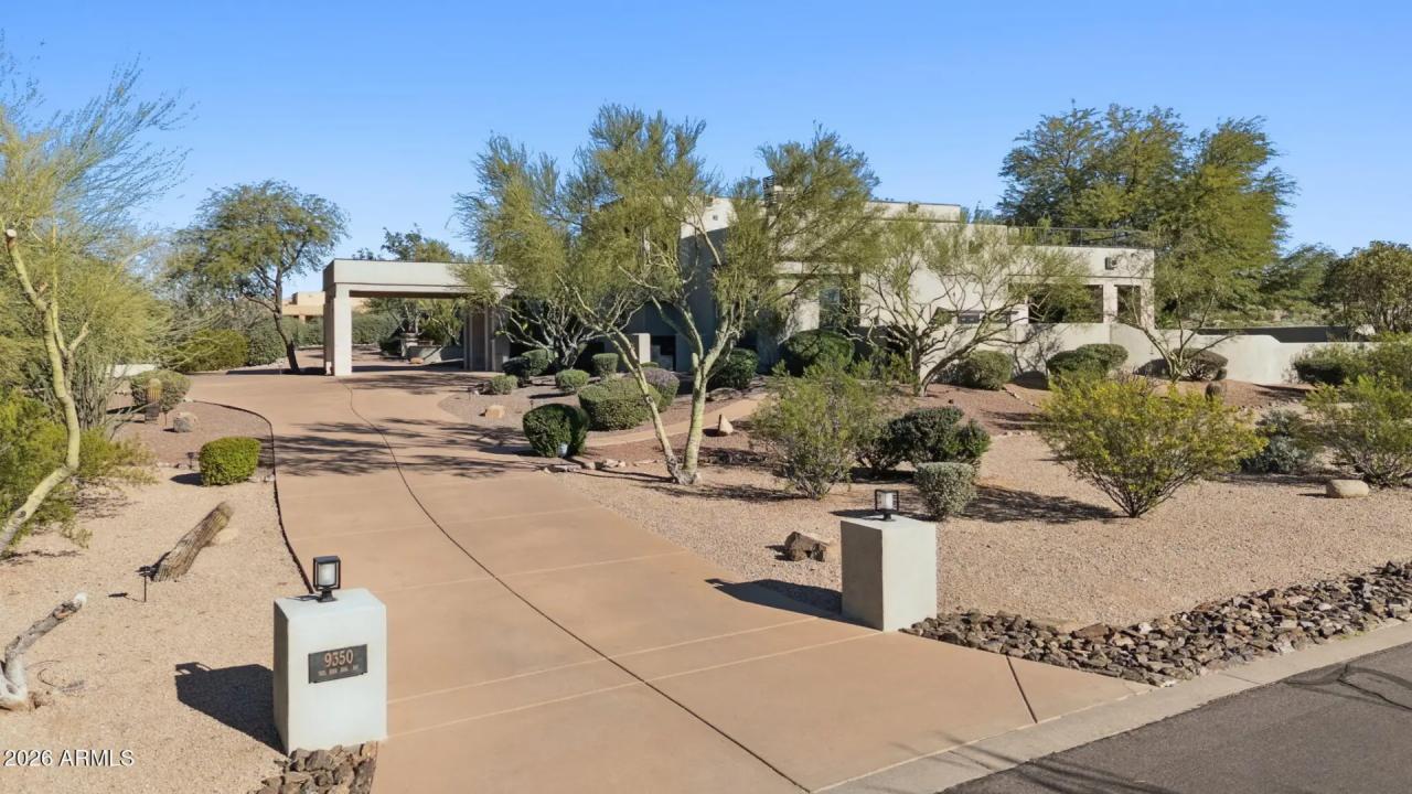 Real Estate Picture 3