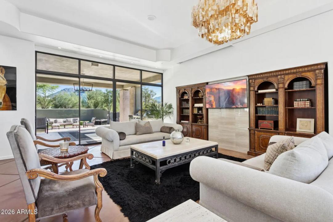 Real Estate Picture 32