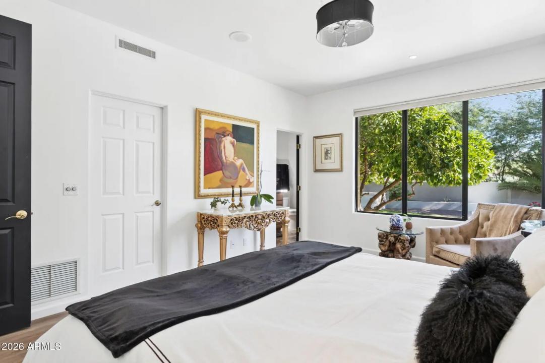 Real Estate Picture 39