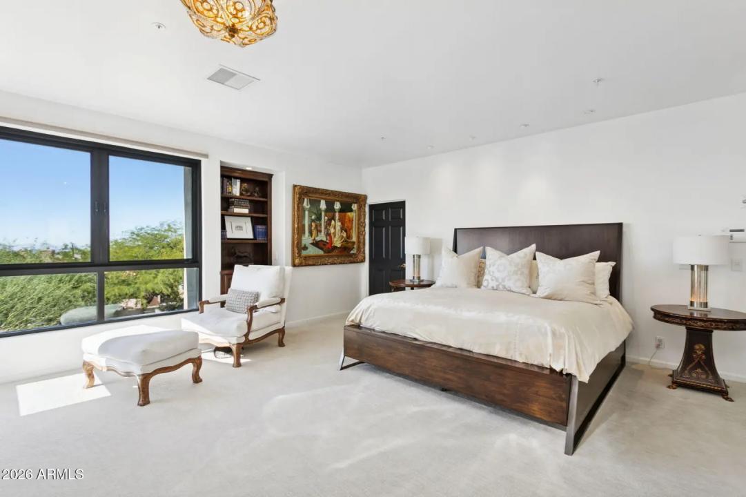 Real Estate Picture 44